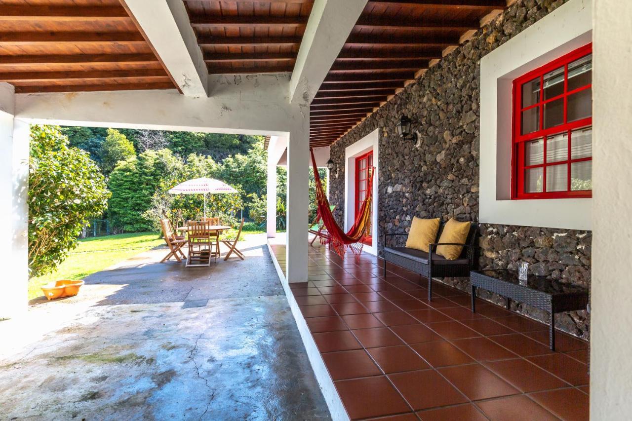 Maison d'hôtes Quinta Dos Reis à Biscoitos  Extérieur photo