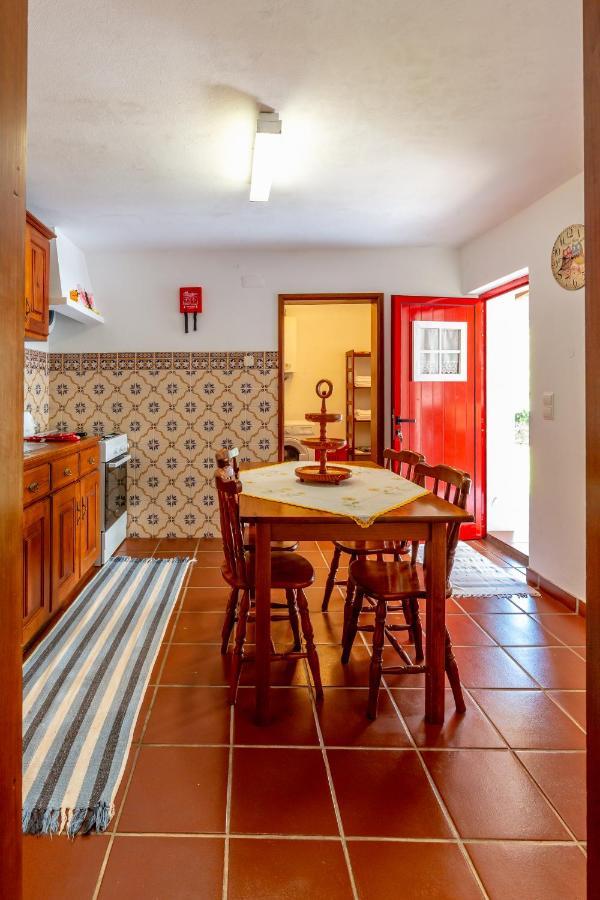 Maison d'hôtes Quinta Dos Reis à Biscoitos  Extérieur photo